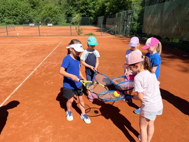 Grundschule-Hauenberstein-Schulleben-Ganztag-gesundheit.webp Grundschule-Hauenberstein-Schulleben-Ganztag-gesundheit